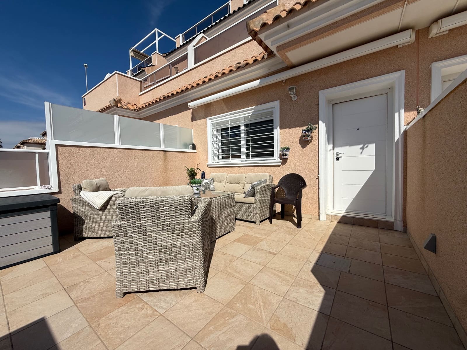 3 makuuhuone Huoneisto myytävänä paikassa Cabo Roig mukana uima-altaan - 329 000 € (Ref: 9723871)