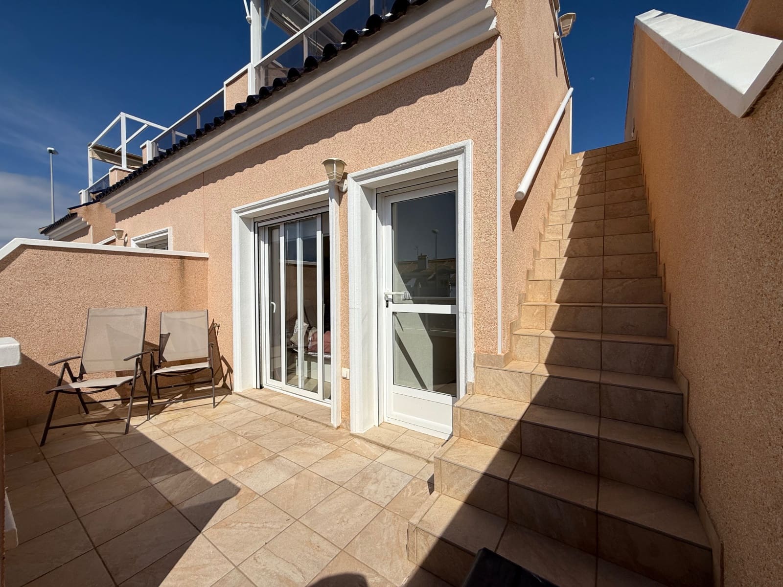 3 makuuhuone Huoneisto myytävänä paikassa Cabo Roig mukana uima-altaan - 329 000 € (Ref: 9723871)