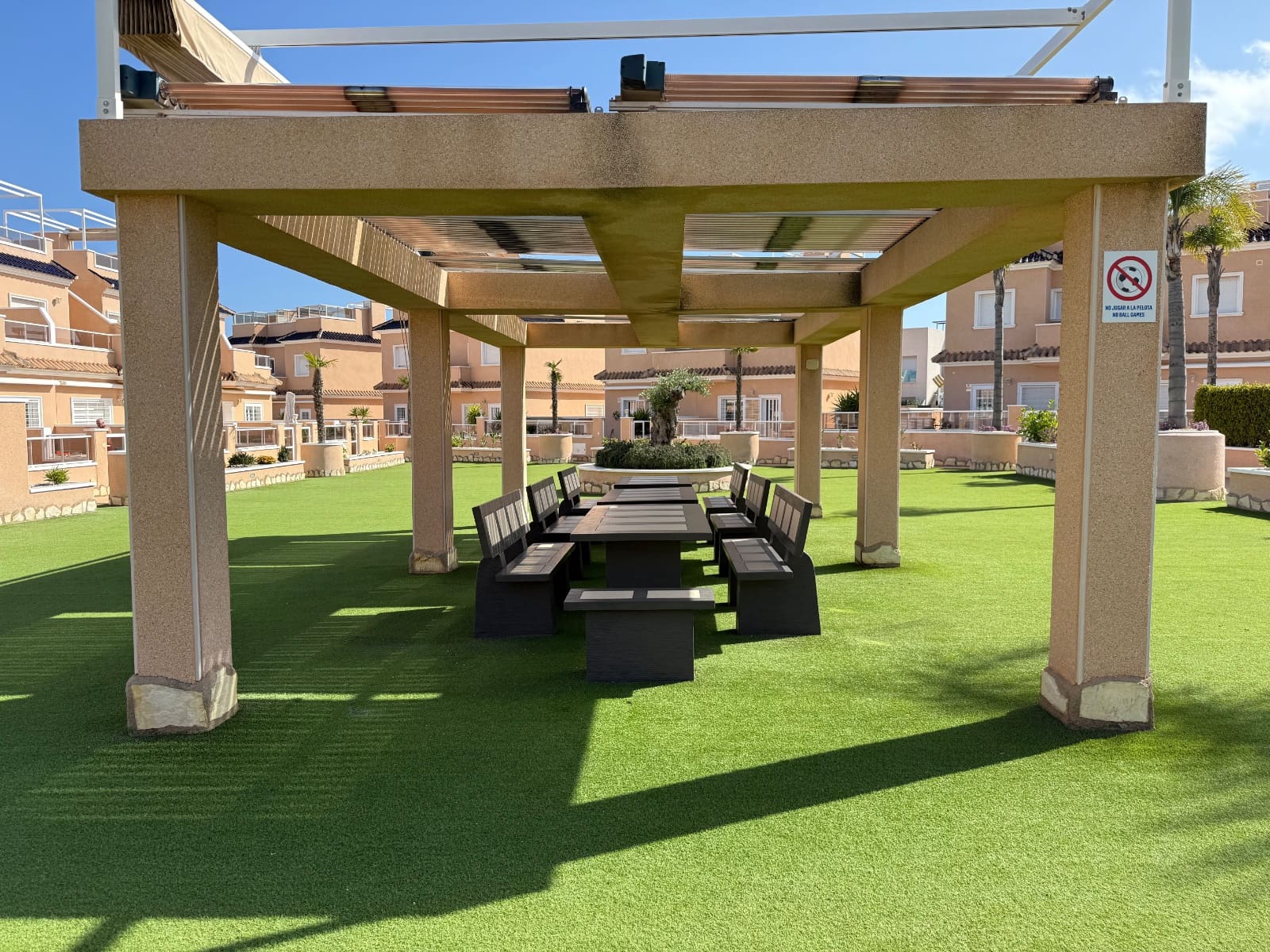 3 makuuhuone Huoneisto myytävänä paikassa Cabo Roig mukana uima-altaan - 329 000 € (Ref: 9723871)