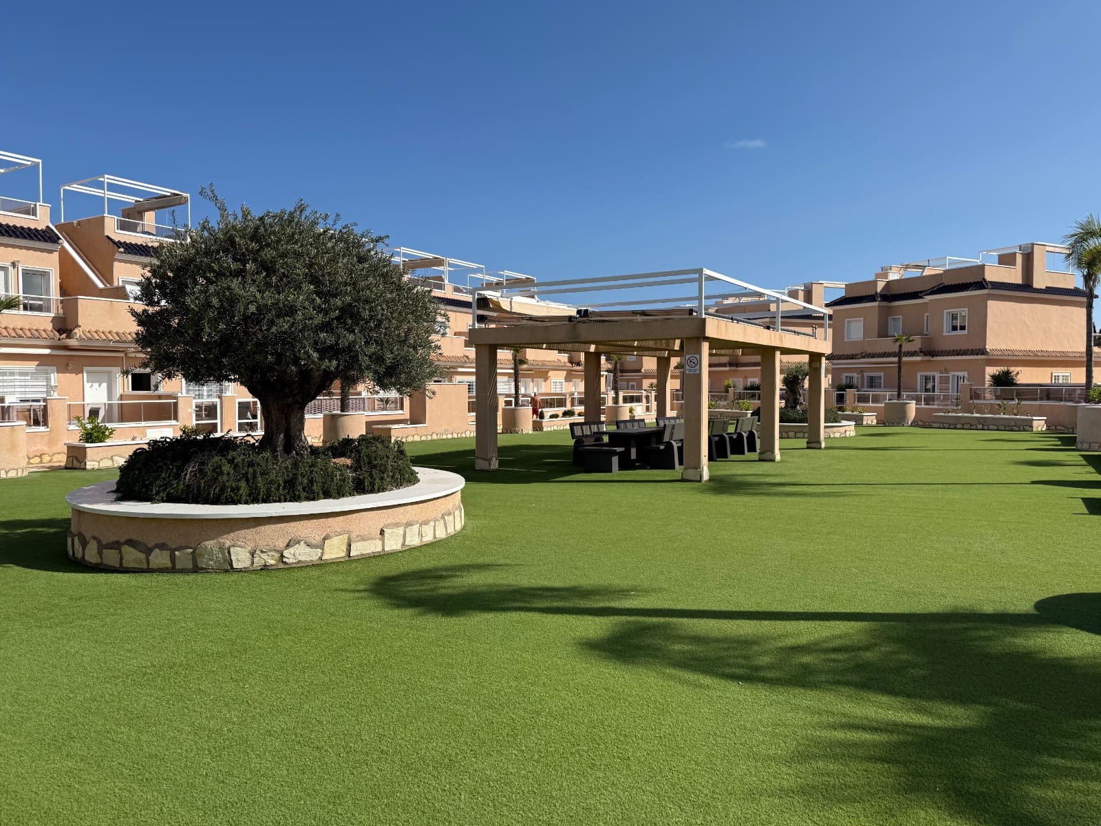 3 makuuhuone Huoneisto myytävänä paikassa Cabo Roig mukana uima-altaan - 329 000 € (Ref: 9723871)