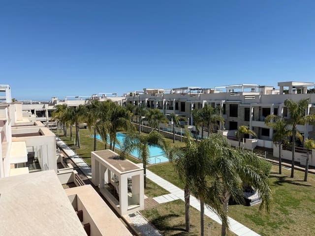 3 makuuhuone Huoneisto myytävänä paikassa Los Balcones mukana uima-altaan - 319 000 € (Ref: 9768998)