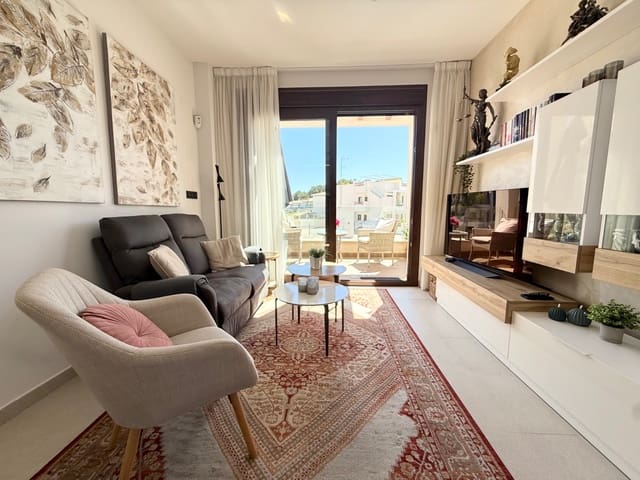 3 makuuhuone Huoneisto myytävänä paikassa Los Balcones mukana uima-altaan - 319 000 € (Ref: 9768998)