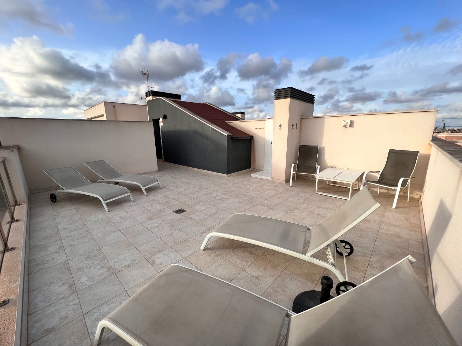 3 slaapkamer Appartement te koop in Villamartin met zwembad - € 340.000 (Ref: 9779083)