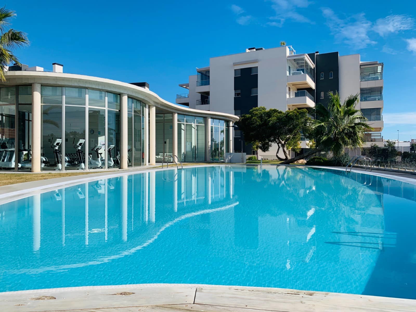 3 slaapkamer Appartement te koop in Villamartin met zwembad - € 340.000 (Ref: 9779083)