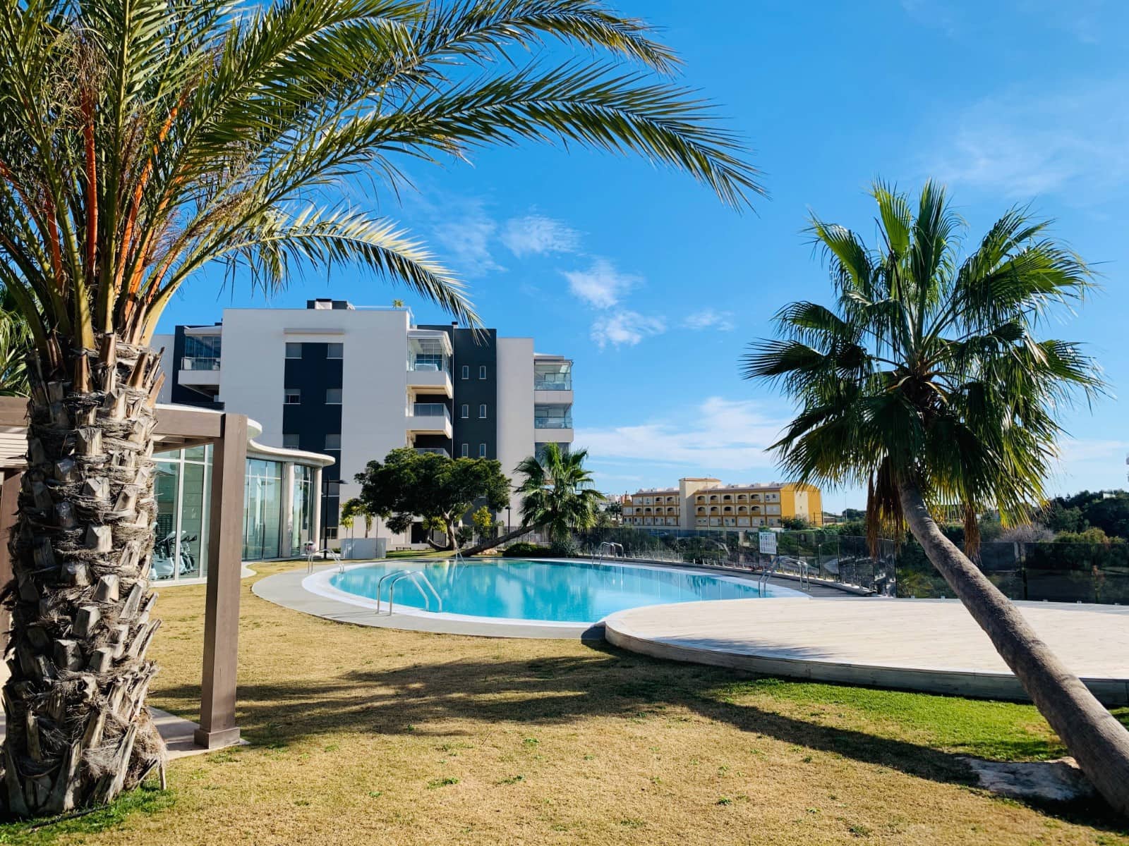 3 slaapkamer Appartement te koop in Villamartin met zwembad - € 340.000 (Ref: 9779083)