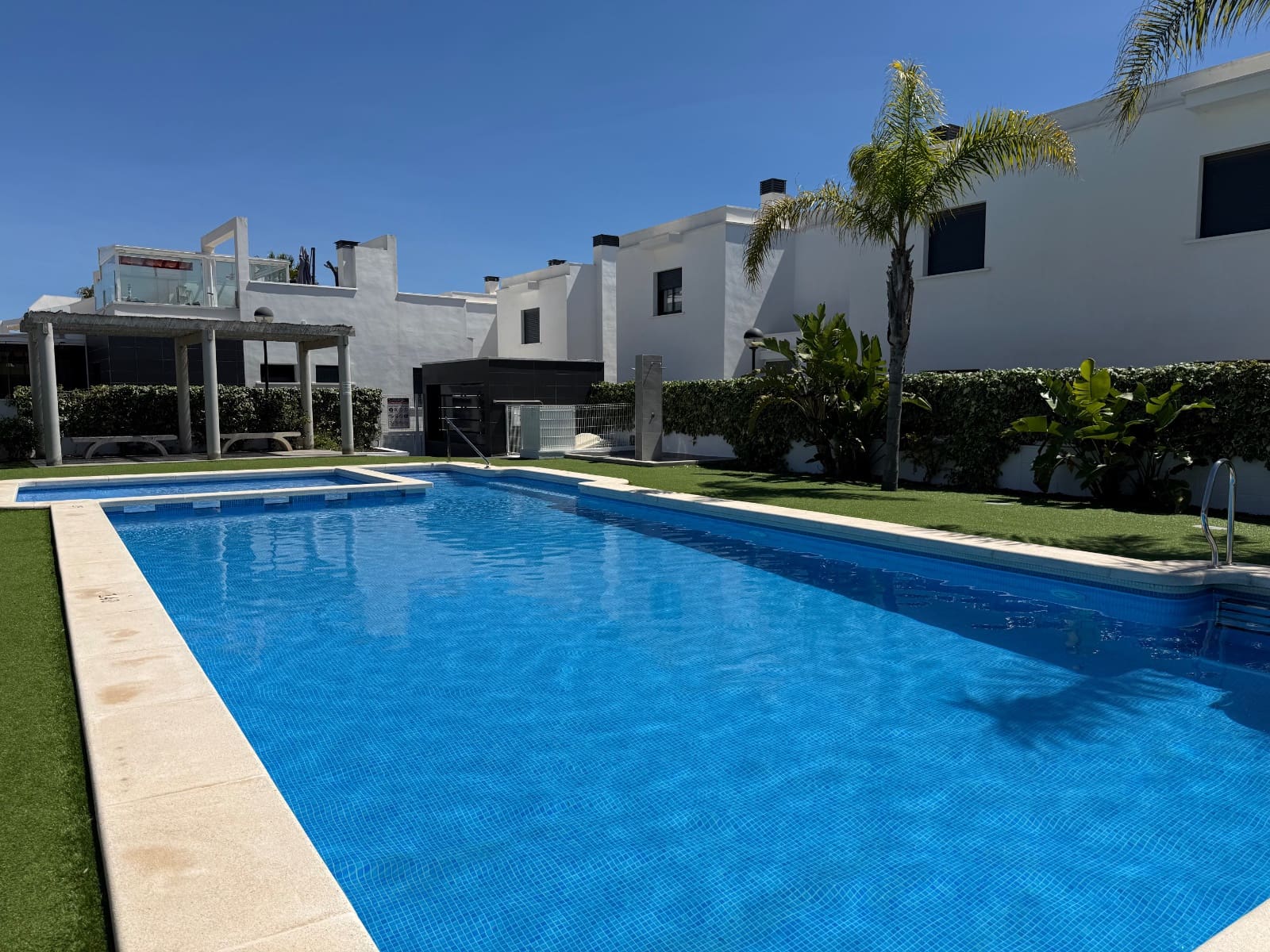 3 slaapkamer Huis te koop in Cabo Roig met zwembad - € 390.000 (Ref: 9793177)