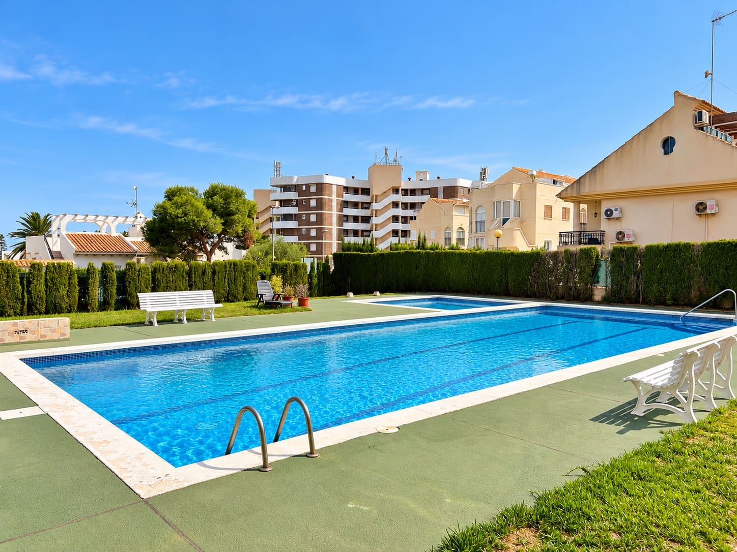 3 bedroom Apartment for sale in La Zenia with pool - € 247,000 (Ref: 9813931)