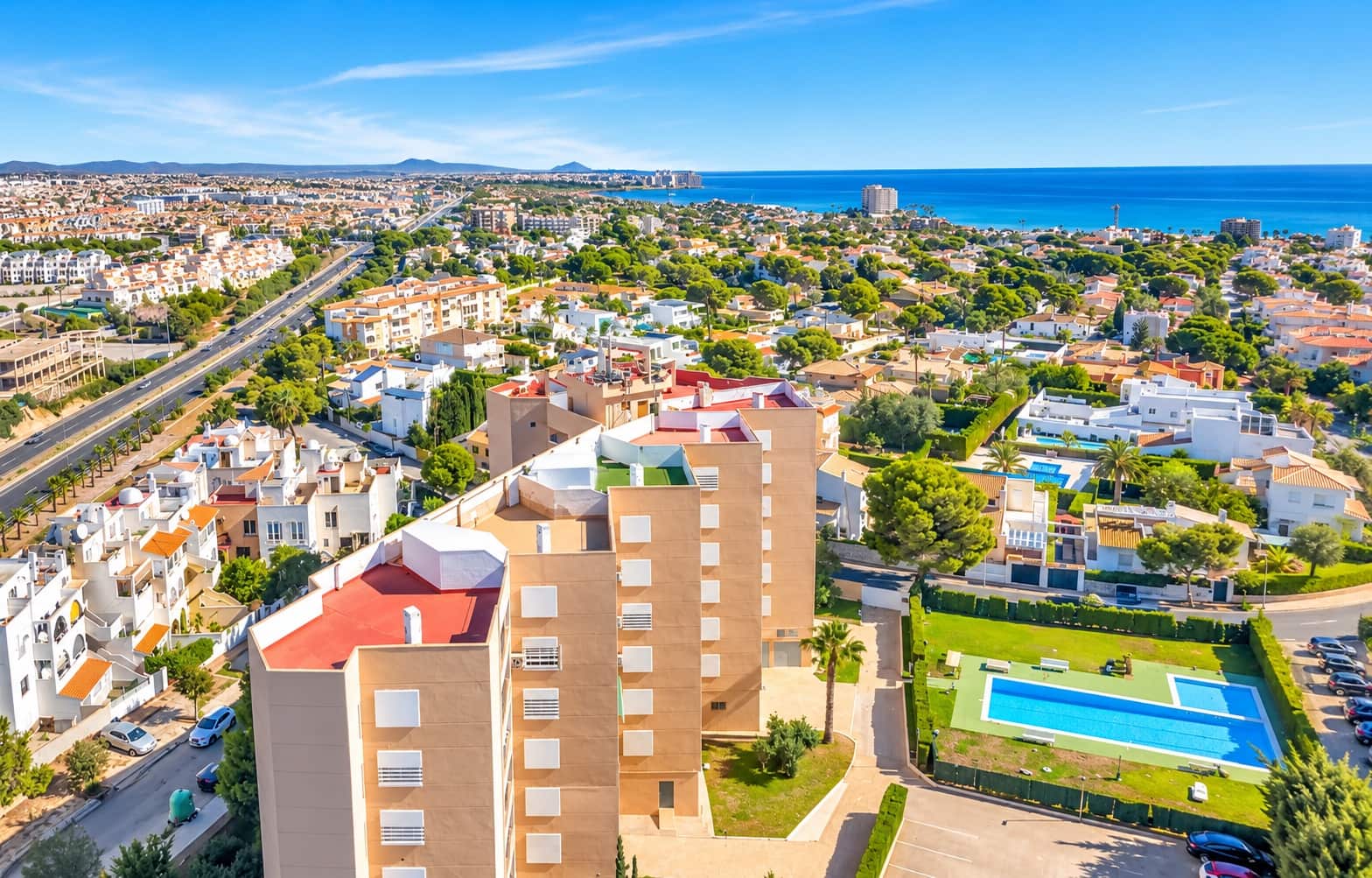 3 bedroom Apartment for sale in La Zenia with pool - € 247,000 (Ref: 9813931)