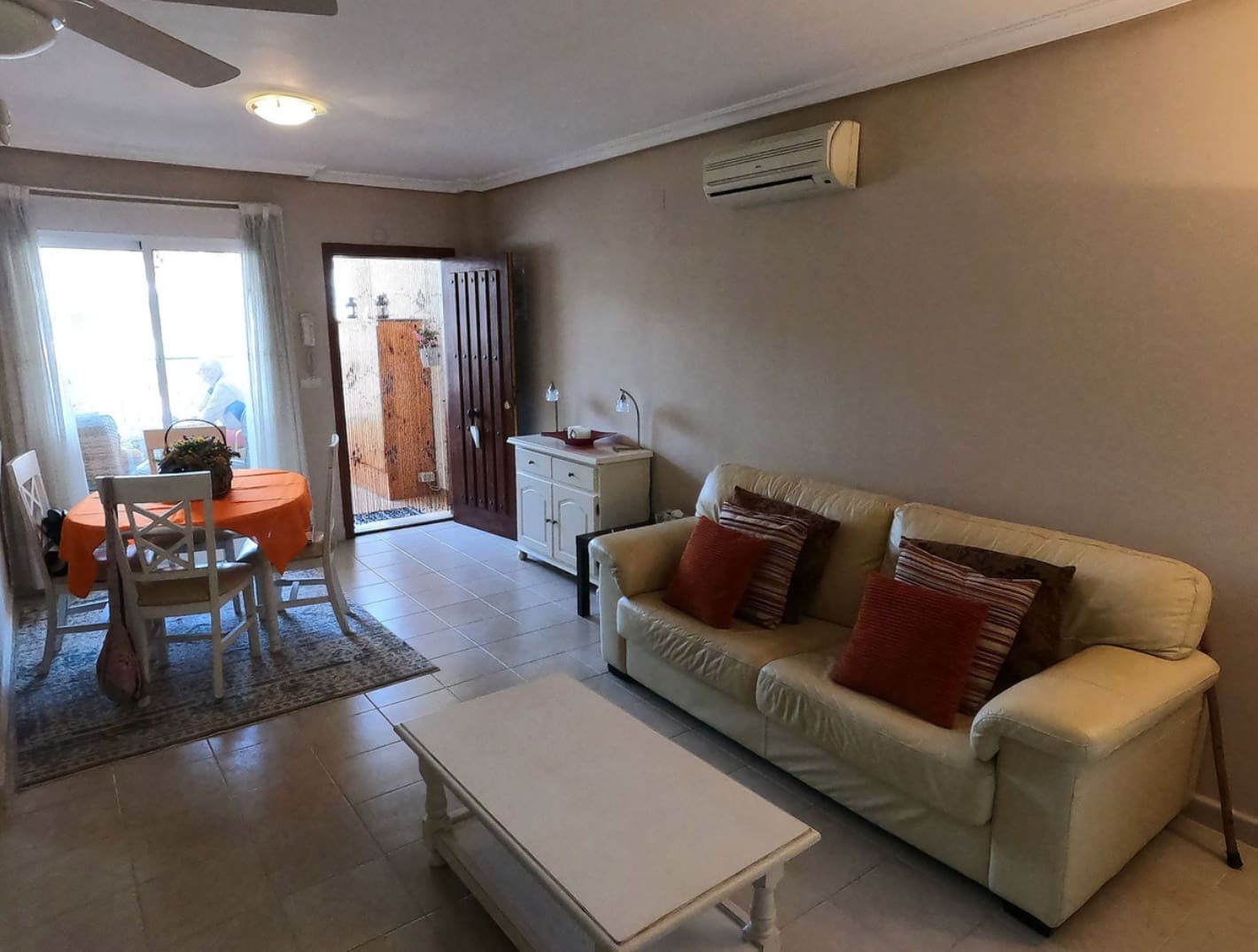 2 soverom Leilighet til salgs i Orihuela med svømmebasseng - € 104 900 (Ref: 9821807)