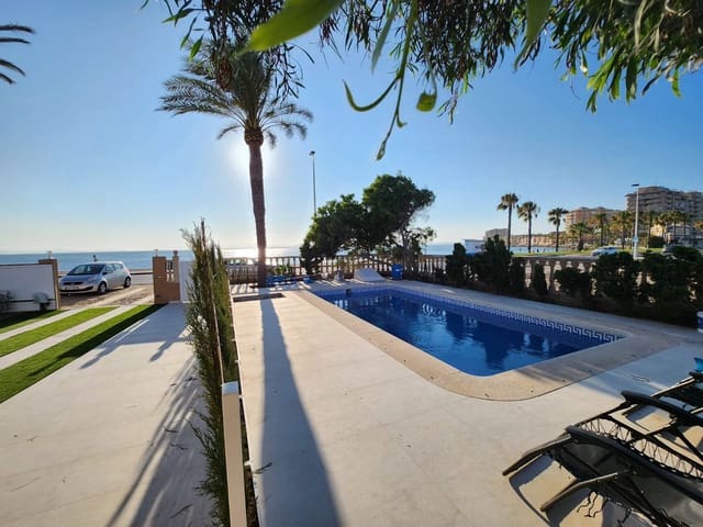 3 chambre Villa/Maison à vendre à La Manga del Mar Menor avec piscine - 720 000 € (Ref: 9821808)