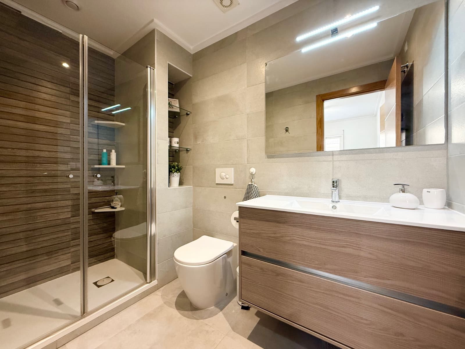 2 bedroom Apartment for sale in Cabo Roig with pool - € 249,000 (Ref: 9841740)