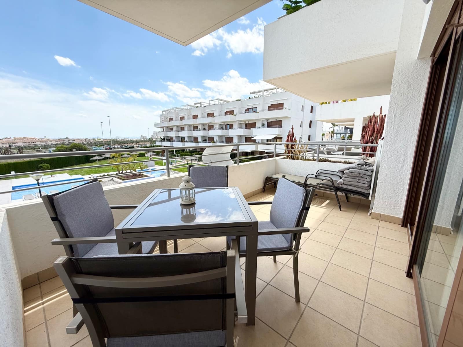 2 bedroom Apartment for sale in Cabo Roig with pool - € 245,000 (Ref: 9841870)