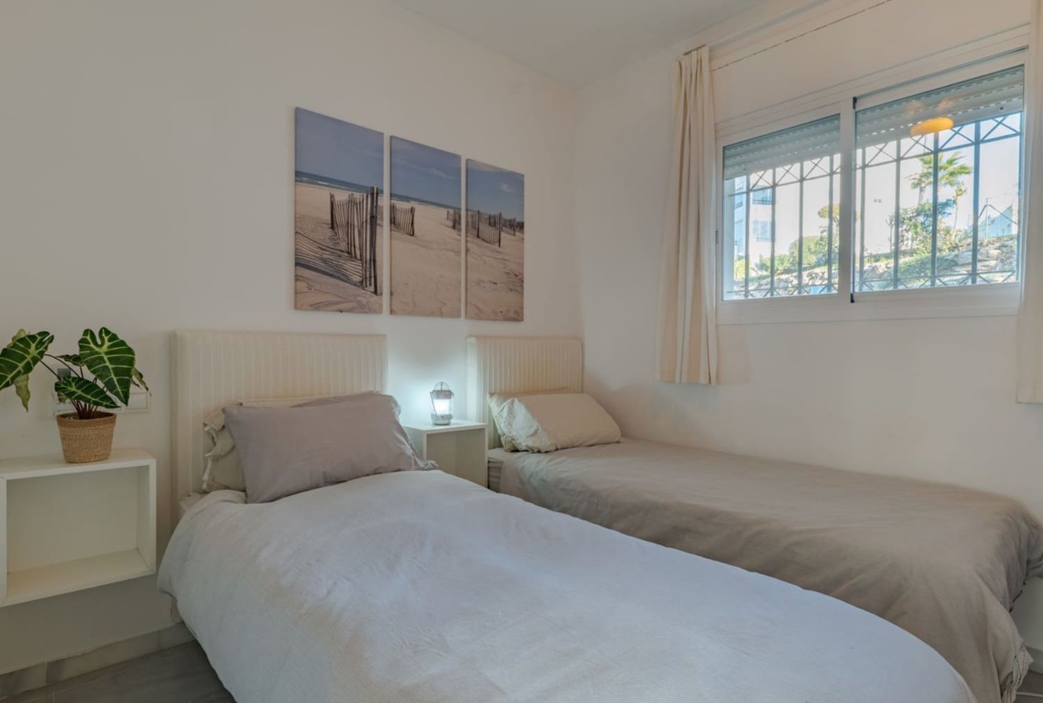 2 sypialnia Apartament na sprzedaż w Sitio de Calahonda z basenem - 305 000 € (Ref: 9857692)