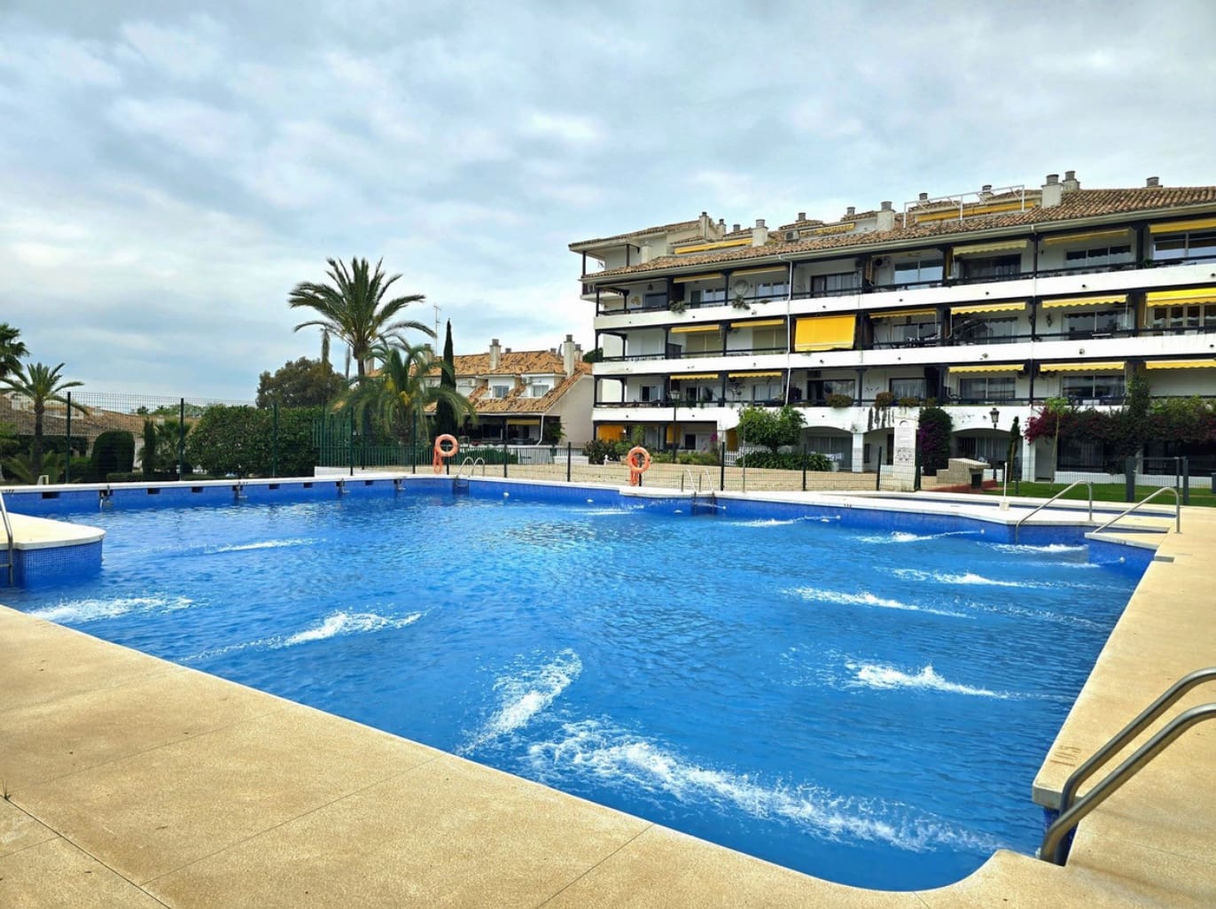 1 chambre Appartement à vendre à Golden Mile avec piscine - 400 000 € (Ref: 9858154)
