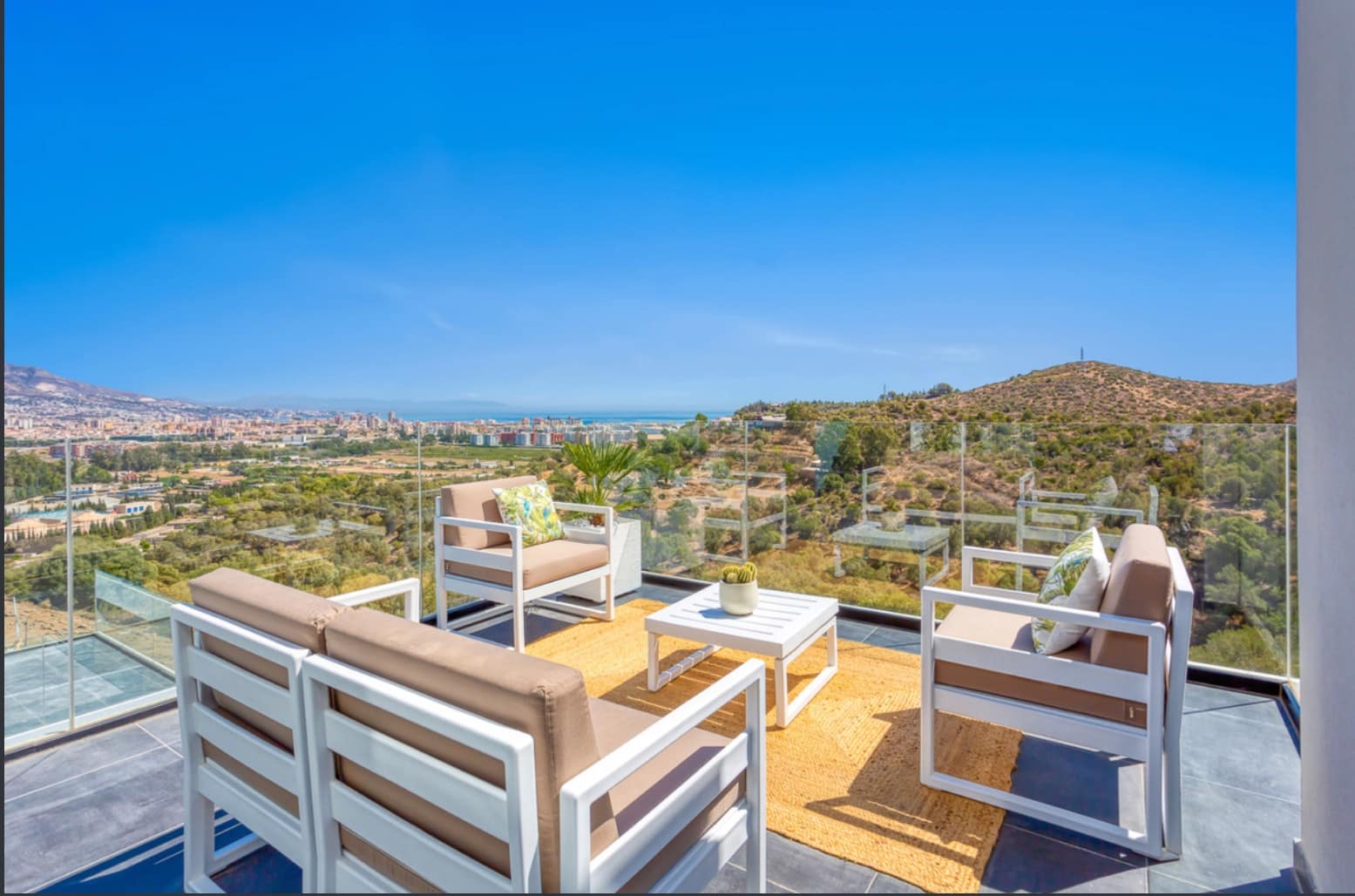 3 makuuhuone Huoneisto myytävänä paikassa Mijas mukana uima-altaan - 349 000 € (Ref: 9858558)