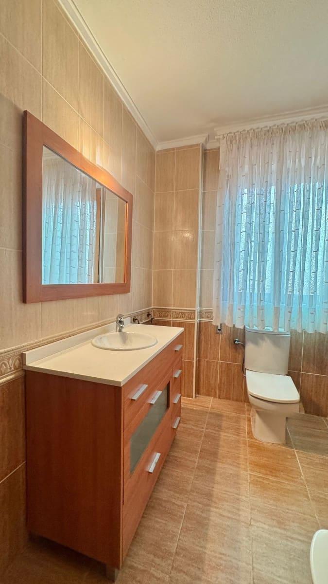 4 soveværelse Lejlighed til salg i Torrevieja - € 207.000 (Ref: 9874018)