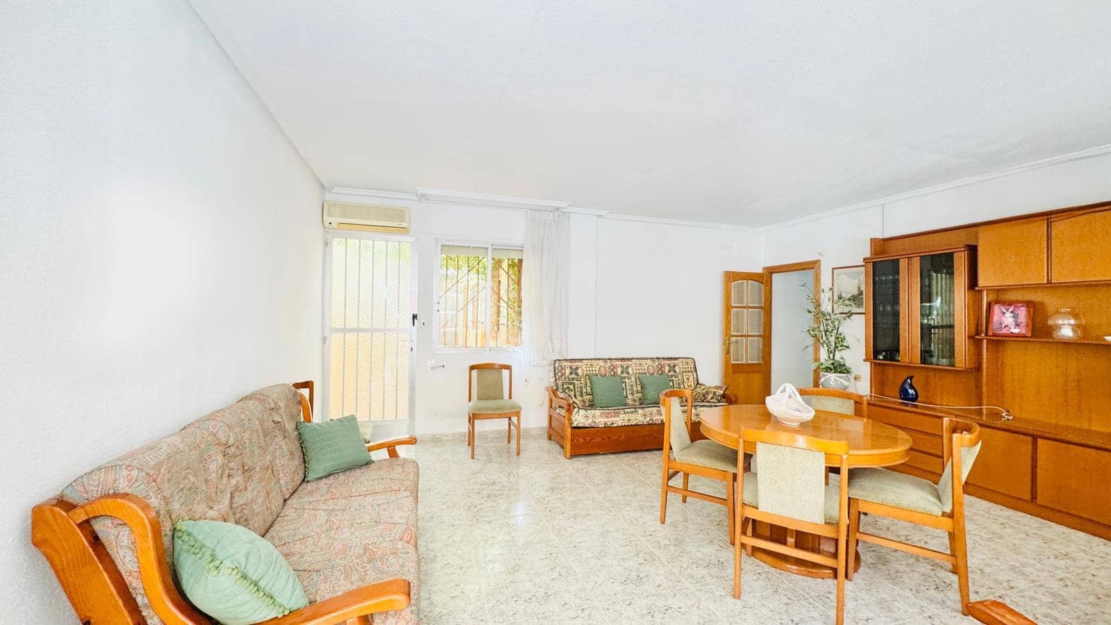 4 soveværelse Lejlighed til salg i Torrevieja - € 207.000 (Ref: 9874018)