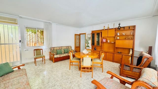 4 makuuhuone Huoneisto myytävänä paikassa Playa del Cura, Torrevieja - 207 000 € (Ref: 9874018)