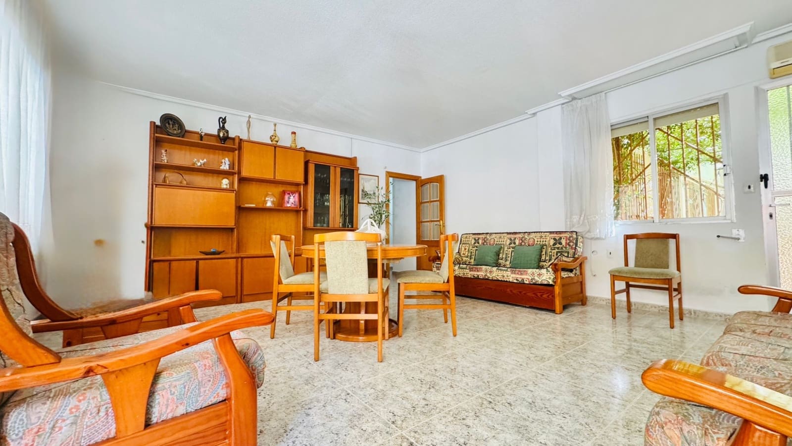 4 soveværelse Lejlighed til salg i Torrevieja - € 207.000 (Ref: 9874018)
