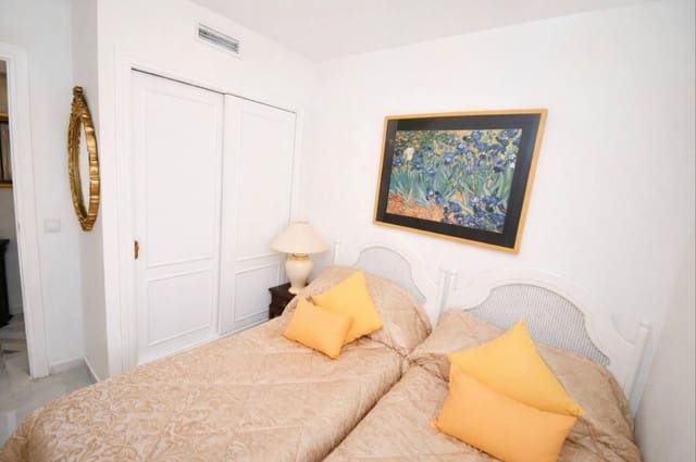 3 sypialnia Apartament na sprzedaż w Las Lagunas de Mijas, Mijas z basenem - 385 000 € (Ref: 9880233)