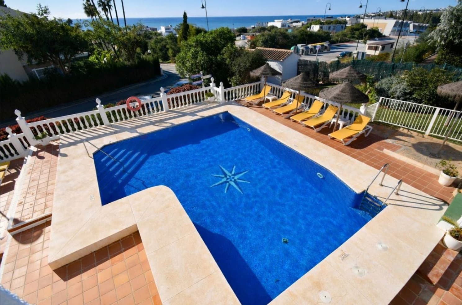 3 soverom Leilighet til salgs i Las Lagunas de Mijas med svømmebasseng - € 385 000 (Ref: 9880233)
