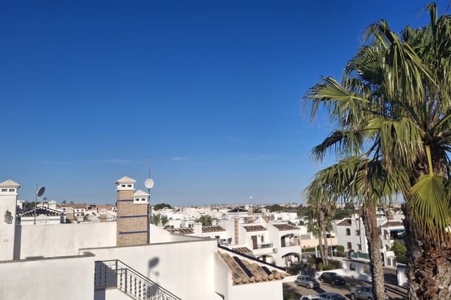 2 soveværelse Byhus til salg i Villamartin, Orihuela med swimmingpool - € 249.000 (Ref: 9882620)