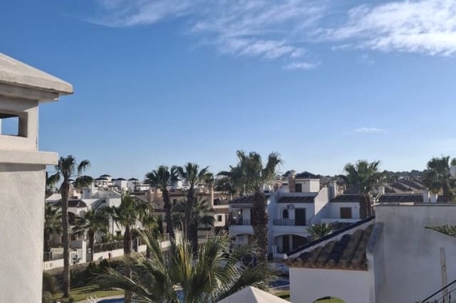 2 soveværelse Byhus til salg i Villamartin, Orihuela med swimmingpool - € 249.000 (Ref: 9882620)
