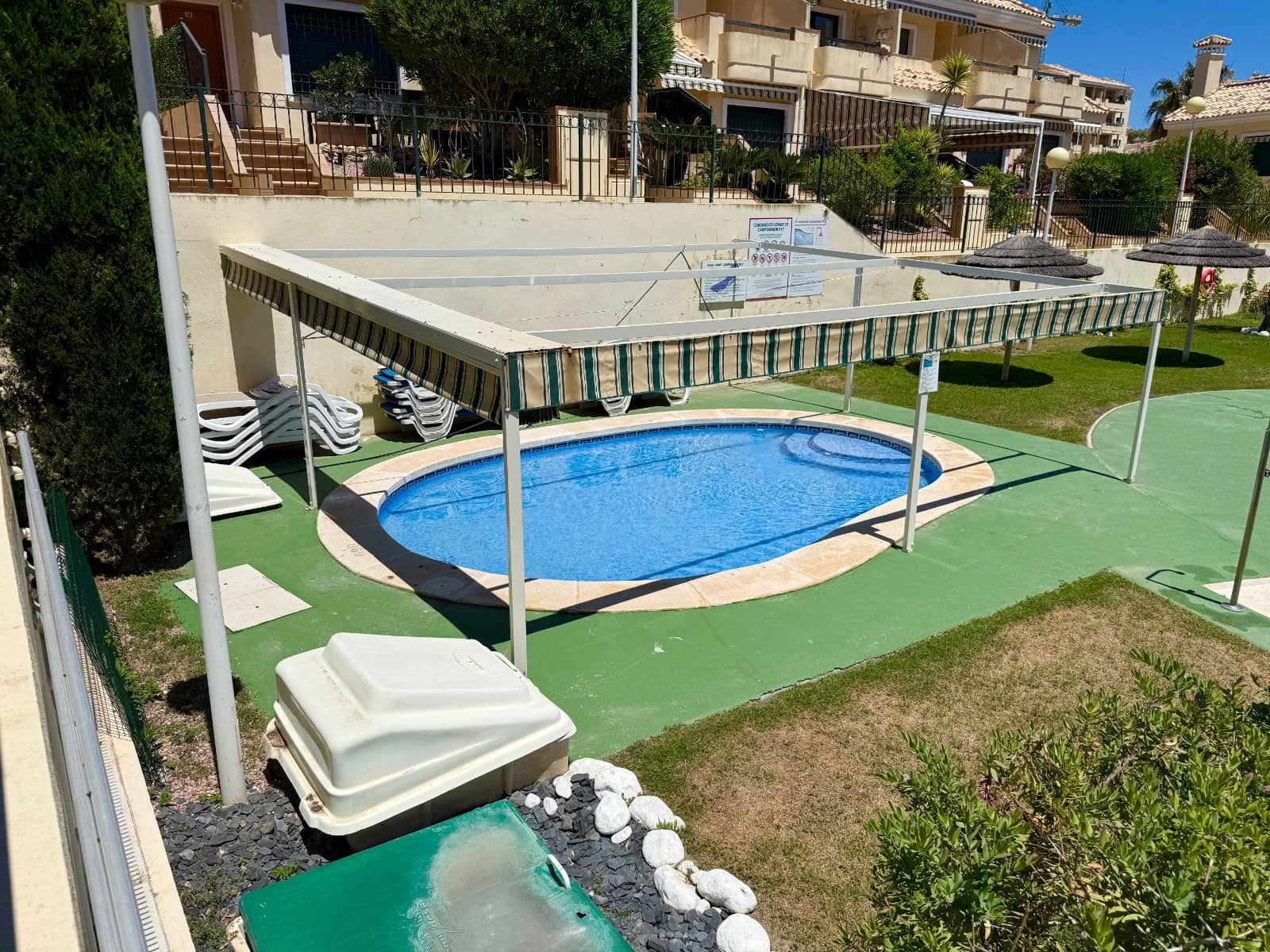 2 bedroom Townhouse for sale in Campoamor with pool - € 269,000 (Ref: 9883593)