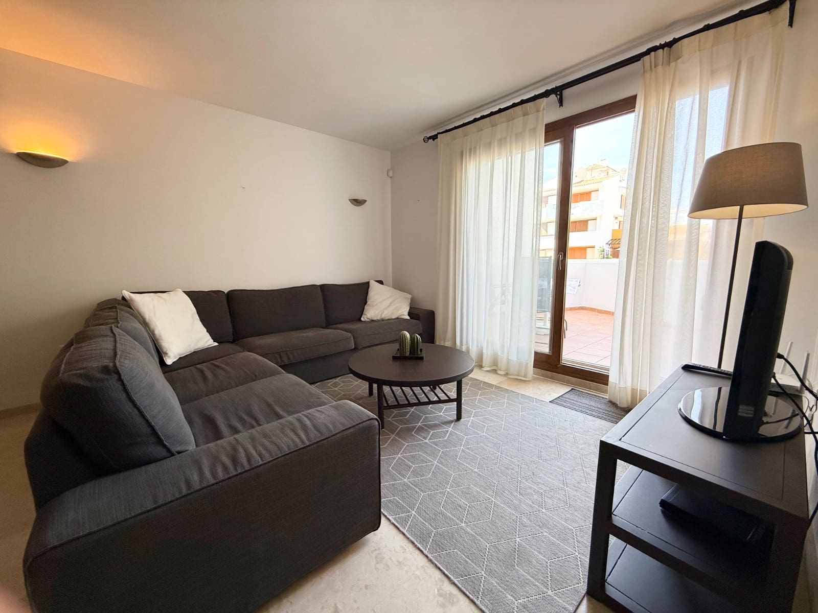 2 soverom Leilighet til salgs i Punta Prima med svømmebasseng - € 299 000 (Ref: 9883594)