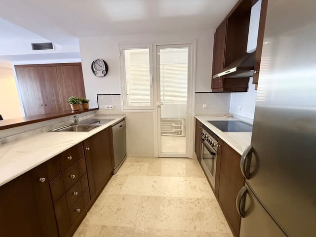 2 soverom Leilighet til salgs i Punta Prima, Torrevieja med svømmebasseng - € 299 000 (Ref: 9883594)