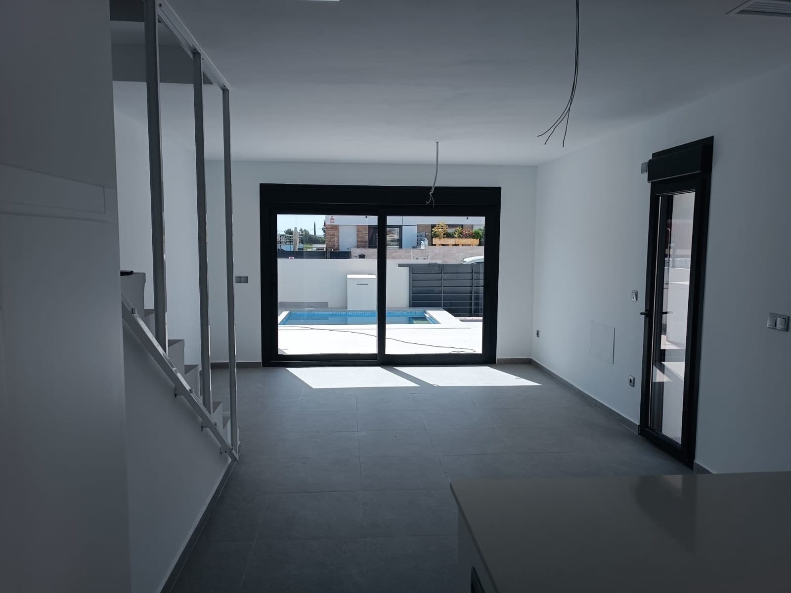 3 soverom Hus til salgs i Daya Nueva med svømmebasseng - € 317 000 (Ref: 9940877)