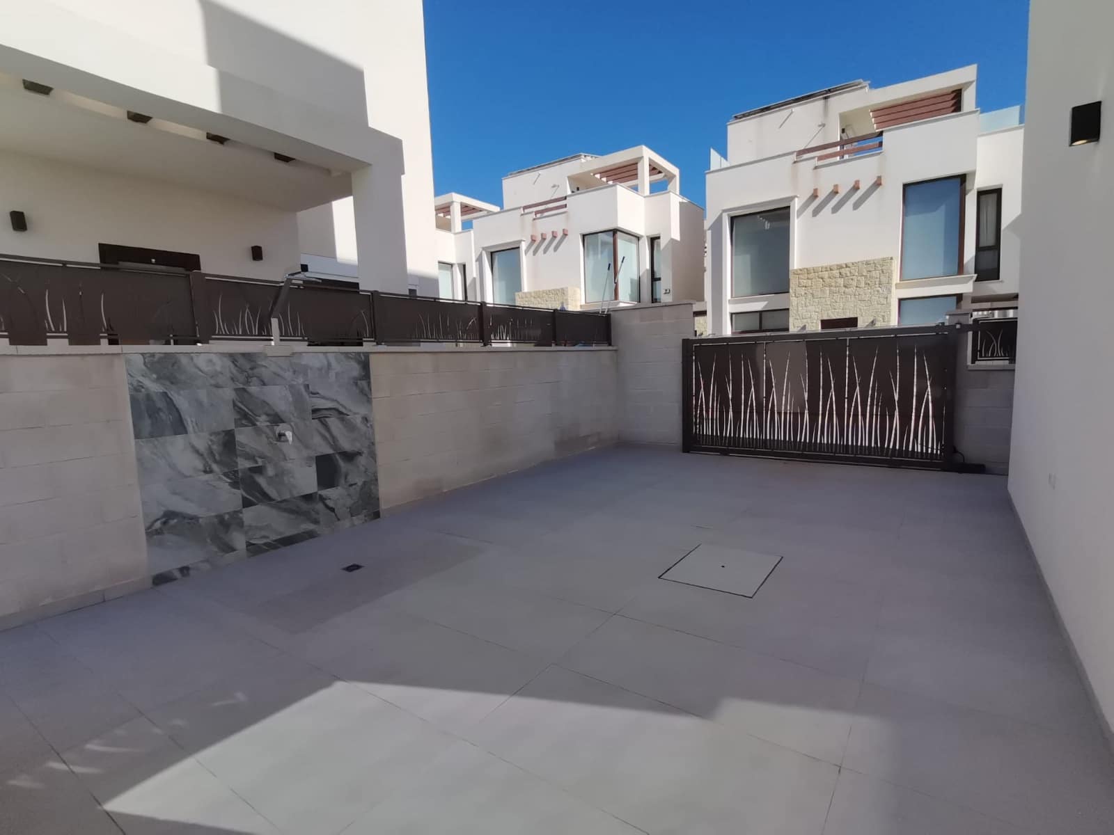 3 soverom Villa til salgs i Ciudad Quesada med svømmebasseng - € 649 000 (Ref: 9953254)