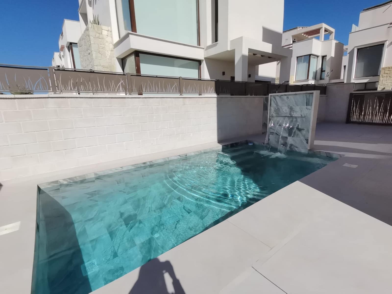 3 soverom Villa til salgs i Ciudad Quesada med svømmebasseng - € 649 000 (Ref: 9953254)