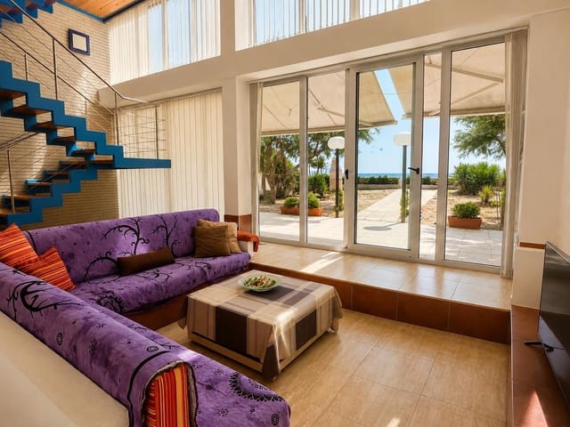 3 soveværelse Villa til salg i La Manga del Mar Menor - € 815.000 (Ref: 9954652)