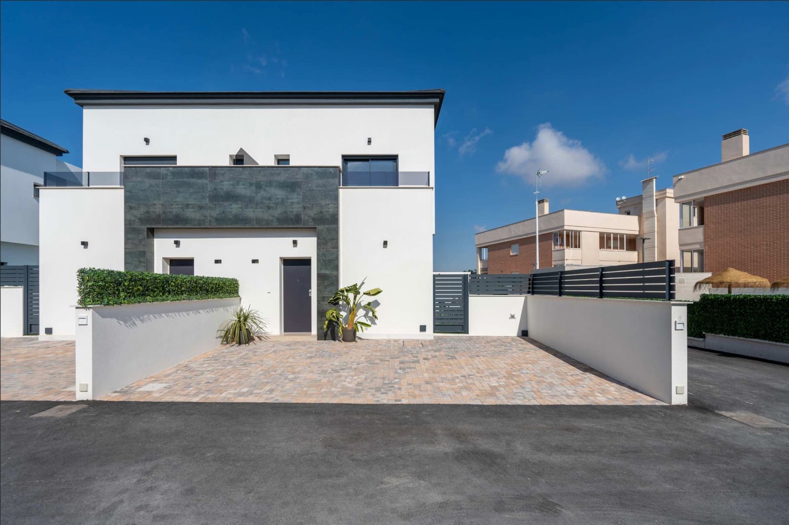 Casa de 3 habitaciones en Gran Alacant en venta con piscina - 350.000 € (Ref: 9985844)
