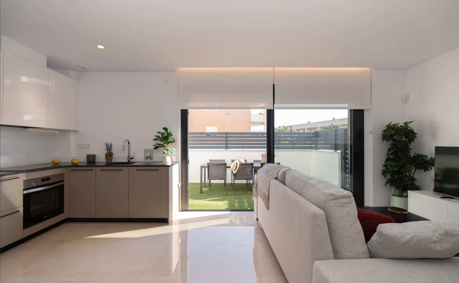 Casa de 3 habitaciones en Gran Alacant en venta con piscina - 350.000 € (Ref: 9985844)