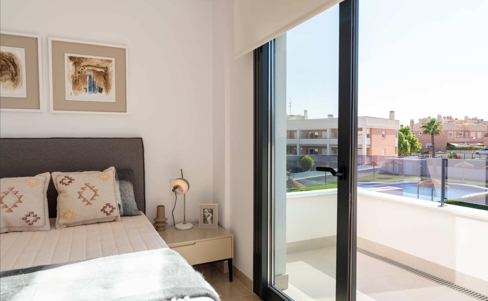 Casa de 3 habitaciones en Gran Alacant en venta con piscina - 350.000 € (Ref: 9985844)