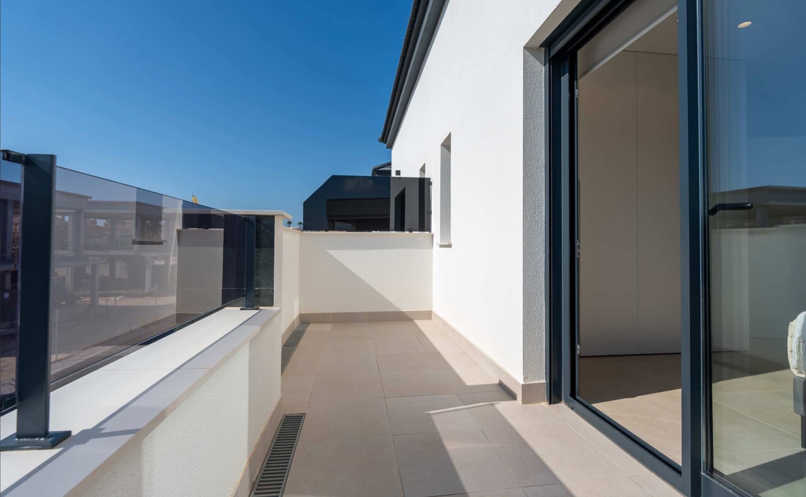 Casa de 3 habitaciones en Gran Alacant en venta con piscina - 350.000 € (Ref: 9985844)