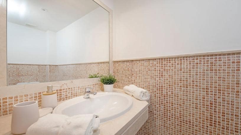 2 soverom Villa til salgs i Casares med svømmebasseng garasje - € 372 750 (Ref: 7135876)