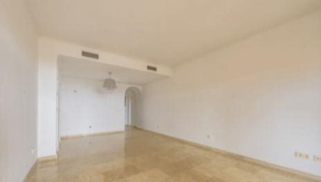 2 bedroom Flat for sale in Manilva with garage - € 225,000 (Ref: 8545552)