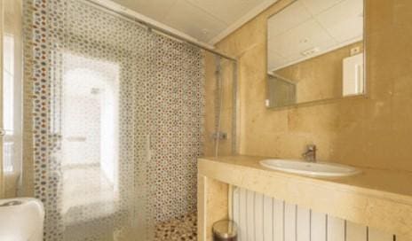 2 bedroom Flat for sale in Manilva with garage - € 225,000 (Ref: 8545552)