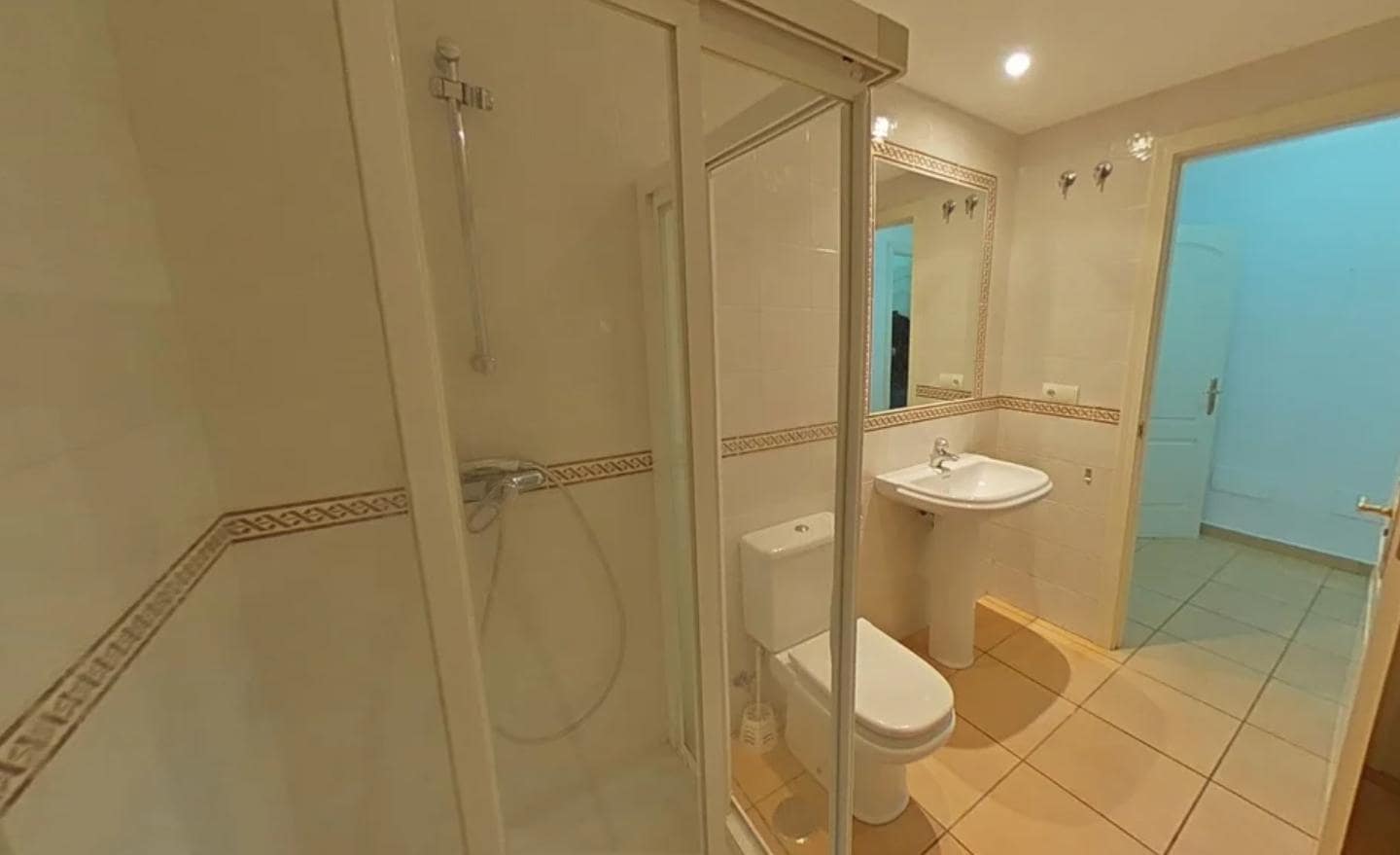 Chalet de 4 habitaciones en Marbella en venta con piscina garaje - 1.851.000 € (Ref: 9412962)