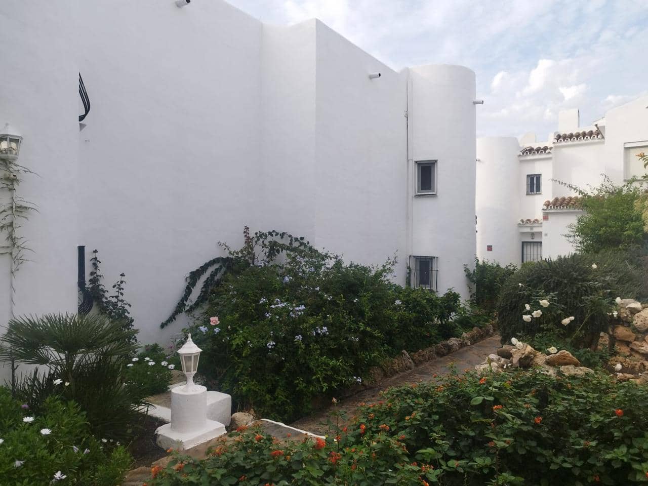 2 bedroom Villa for sale in Mijas - € 356,000 (Ref: 9412965)