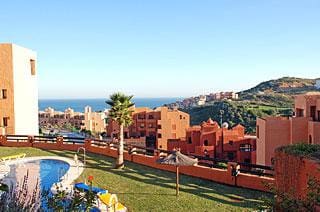 4 bedroom Flat for sale in Manilva with pool garage - € 438,800 (Ref: 9412971)