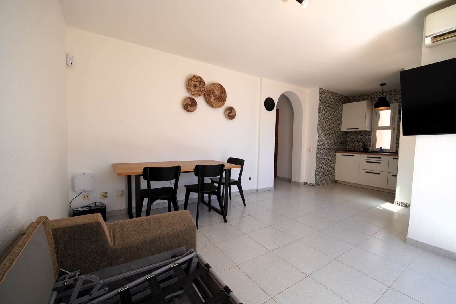 1 Zimmer Penthouse zu verkaufen in Roquetas de Mar mit Pool - 129.000 € (Ref: 10004331)