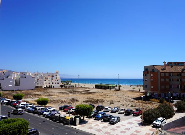 1 bedroom Penthouse for sale in Roquetas de Mar with pool - € 129,000 (Ref: 10004331)