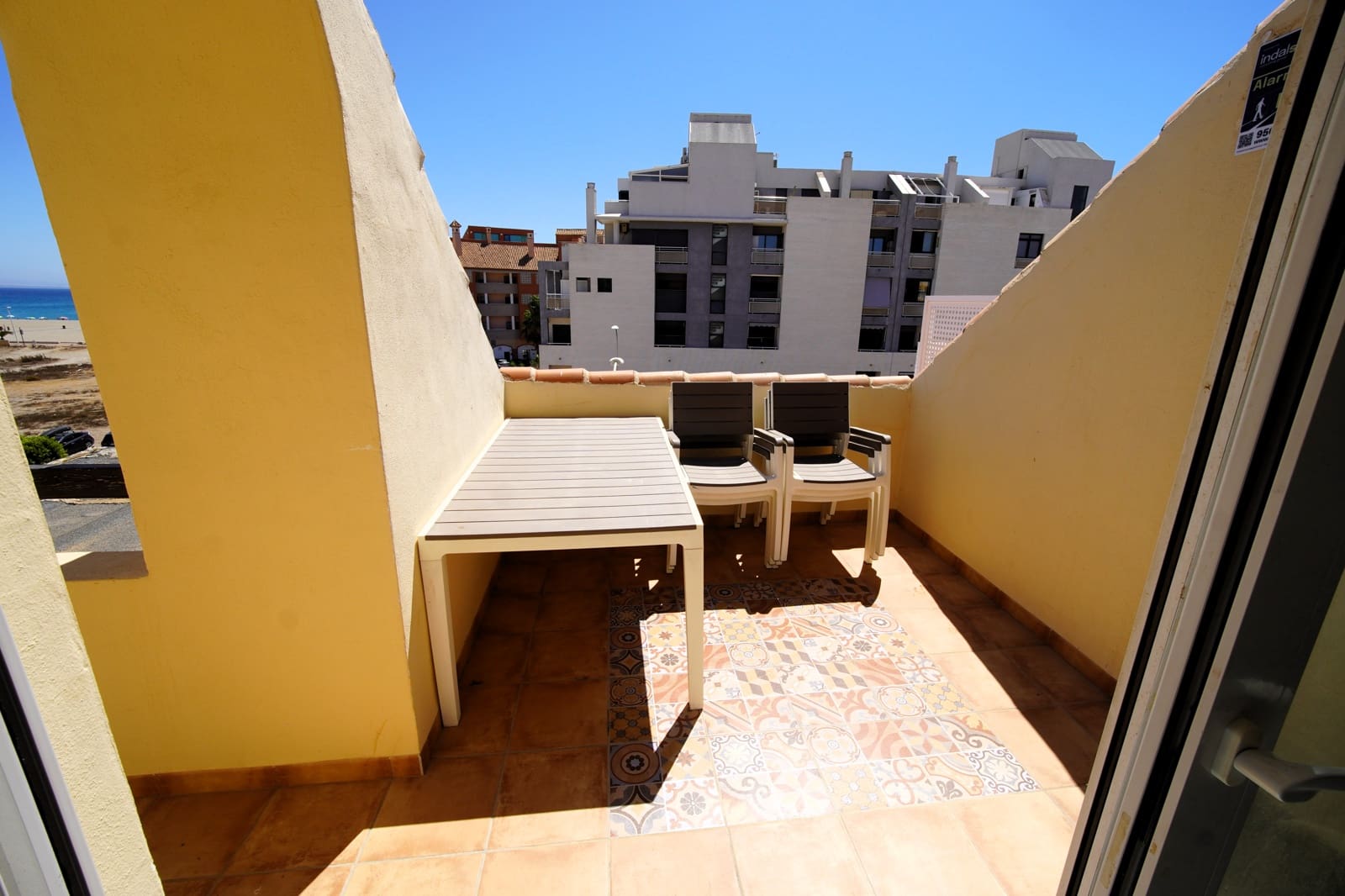 1 Zimmer Penthouse zu verkaufen in Roquetas de Mar mit Pool - 129.000 € (Ref: 10004331)