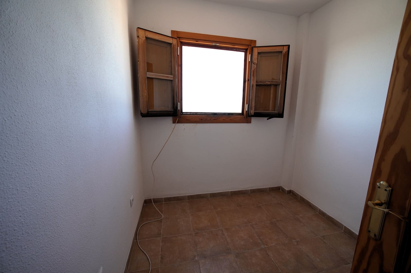 3 bedroom Terraced Villa for sale in Enix with garage - € 144,000 (Ref: 10007862)