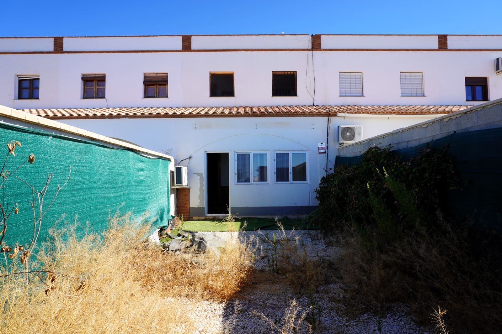 3 bedroom Terraced Villa for sale in Enix with garage - € 144,000 (Ref: 10007862)