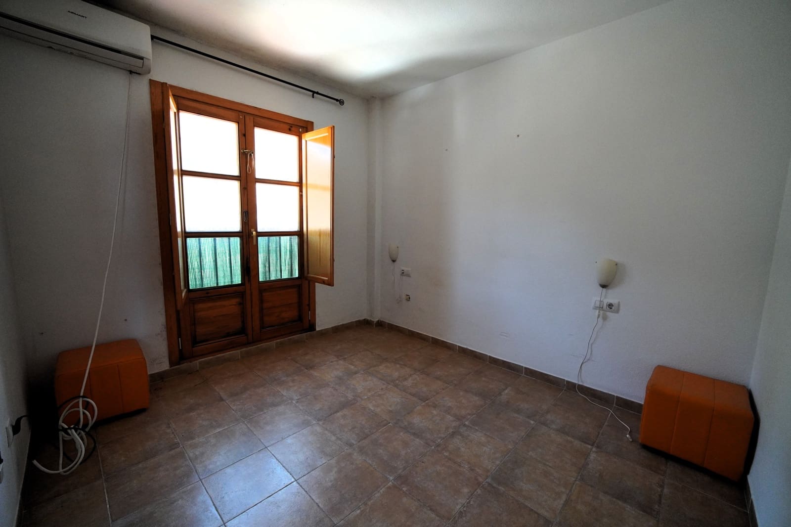 3 bedroom Terraced Villa for sale in Enix with garage - € 144,000 (Ref: 10007862)